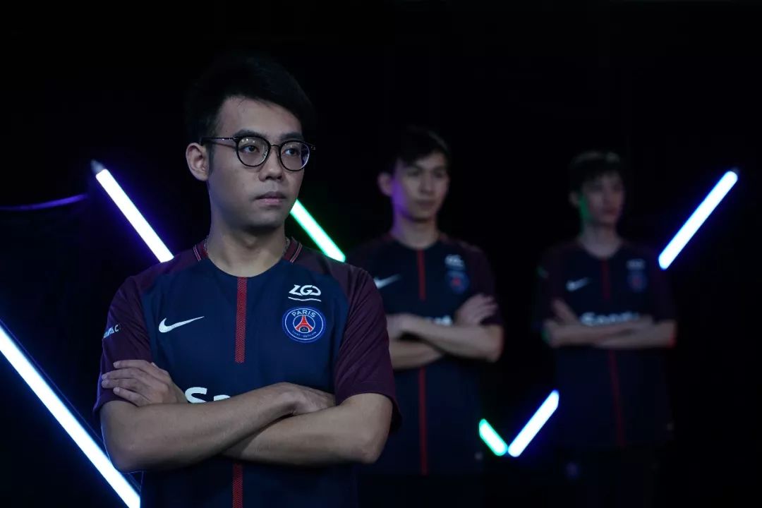 新一代补刀之王？Haichao Tsar贡献了0-1-0的数据， EDward Gaming 压制并取得了赛点